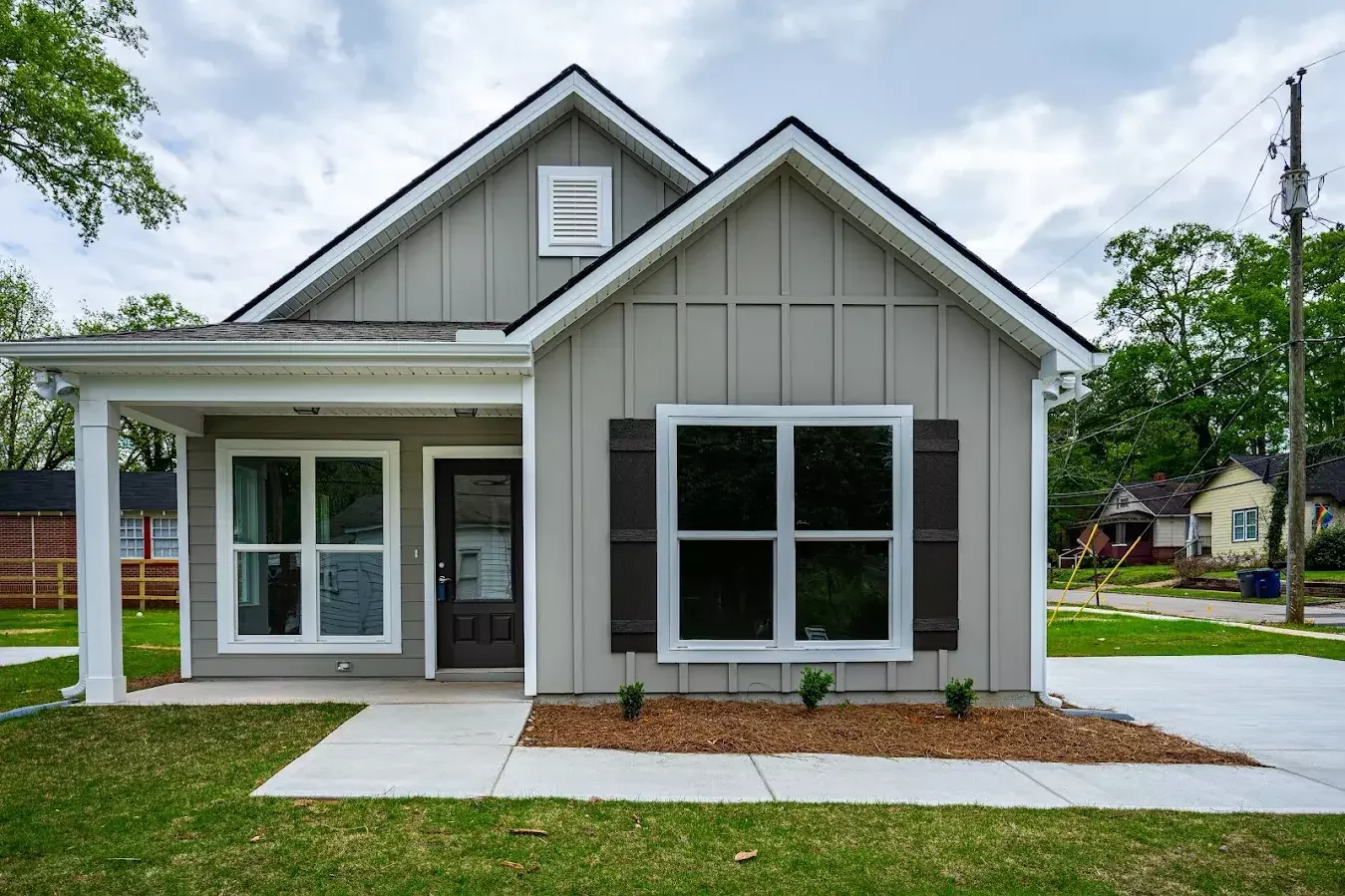 City Cottage With Gable