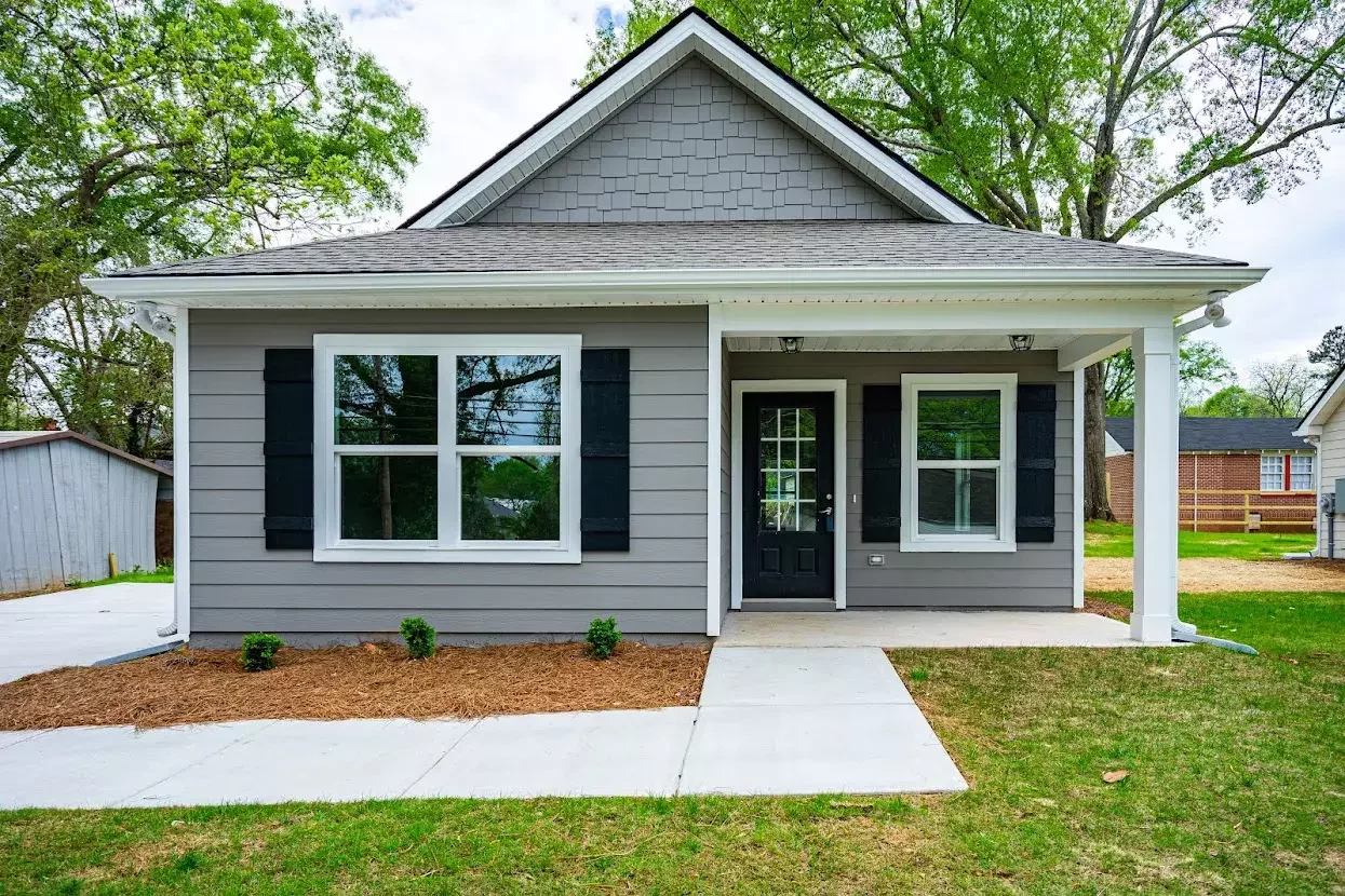 City Cottage With Gable