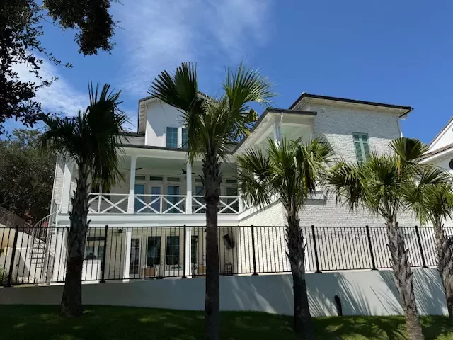 Traditional House In Florida